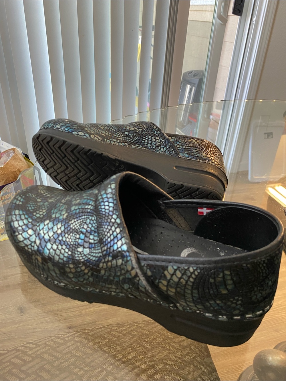 Blue Mosaic Pattern Clogs - Picture 7 of 7